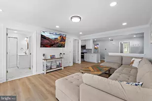 11 Charles Blvd, Manahawkin, NJ 08050 - Photo 7