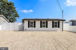 11 Charles Blvd, Manahawkin, NJ 08050 - Photo 3