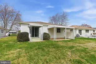 7 Pavilion St, Toms River, NJ 08757 - Photo 25