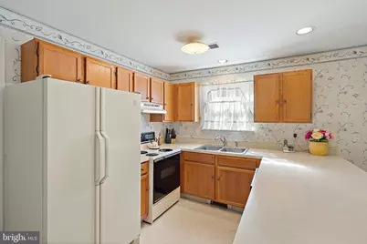 401 Lily Ct Sec 1 Court, Whiting, NJ 08759 - Photo 5
