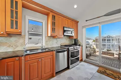 218 W 27th Street, Ship Bottom, NJ 08008 - Photo 9