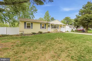 402 Cedar Dr, Lanoka Harbor, NJ 08734 - Photo 3