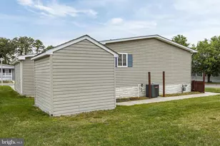 70 Pine Ridge Blvd, Whiting, NJ 08759 - Photo 41