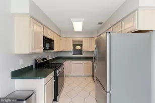 2312 Coral Leaf Rd, Toms River, NJ 08755 - Photo 5