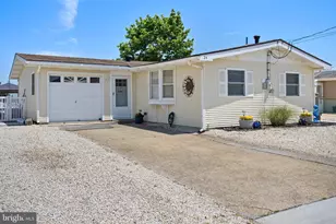 24 W Mohawk Dr, Tuckerton, NJ 08087 - Photo 3