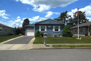 46 Woodstock Dr, Berkeley, NJ 08757 - Photo 3