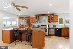 180 Country Club Blvd, Tuckerton, NJ 08087 - Photo 17