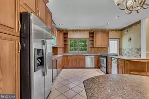 203 Superior Ct, Toms River, NJ 08755 - Photo 19