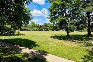 925 Liverpool Cir, Manchester Township, NJ 08759 - Photo 5