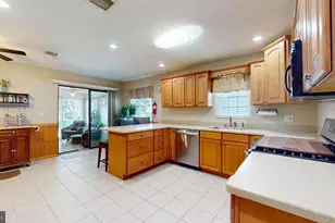 210 Lexington Dr, Tuckerton, NJ 08087 - Photo 7