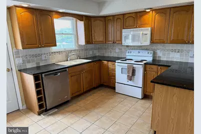 218 W 7th Street, Ship Bottom, NJ 08008 - Photo 5