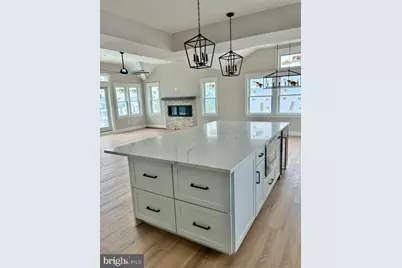 345 W 11th Street, Ship Bottom, NJ 08008 - Photo 13