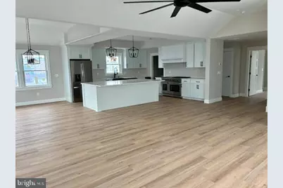 345 W 11th Street, Ship Bottom, NJ 08008 - Photo 9