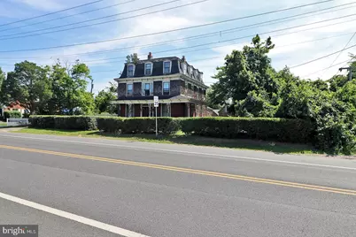 105 East Bay Avenue, Manahawkin, NJ 08050 - Photo 3