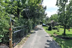 105 E Bay Ave, Manahawkin, NJ 08050 - Photo 15