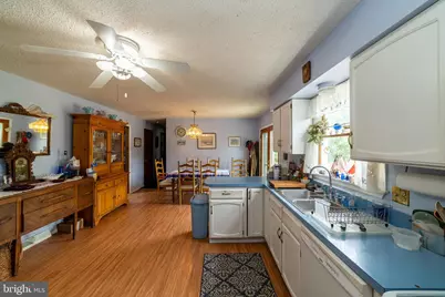 911 Monmouth, Cream Ridge, NJ 08514 - Photo 11