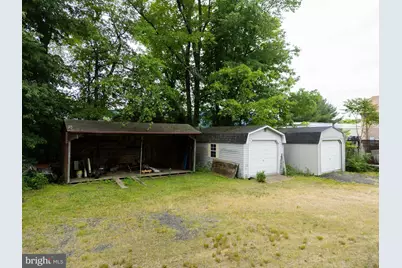 911 Monmouth, Cream Ridge, NJ 08514 - Photo 5