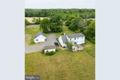 911 Monmouth, Cream Ridge, NJ 08514 - Photo 15