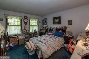 911 Monmouth, Cream Ridge, NJ 08514 - Photo 17