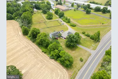 911 Monmouth, Cream Ridge, NJ 08514 - Photo 9