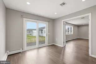 298 Costa Mesa Dr, Toms River, NJ 08757 - Photo 9