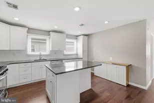 298 Costa Mesa Dr, Toms River, NJ 08757 - Photo 7