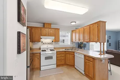 60 Mobile Lane, Toms River, NJ 08755 - Photo 7
