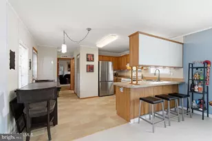 60 Mobile Ln, Toms River, NJ 08755 - Photo 5