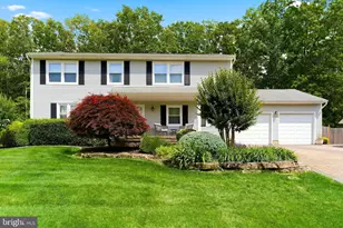 16 Redwood Dr, Toms River, NJ 08753 - Photo 1