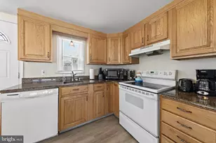 228 E 15th St, Long Beach Township, NJ 08008 - Photo 17