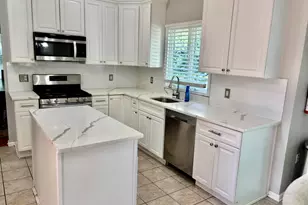 22 Kuzyk, Cream Ridge, NJ 08514 - Photo 3