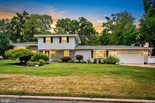 910 Somerset Dr, Toms River, NJ 08753 - Photo 1