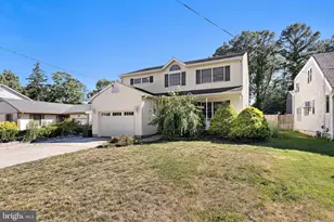 195 S South Lakeshore Dr, Manahawkin, NJ 08050 - Photo 3