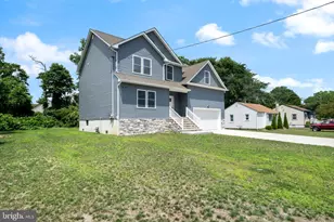 605 Bay Blvd, Bayville, NJ 08721 - Photo 3