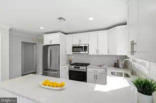 205 Bonaire Dr, Toms River, NJ 08757 - Photo 17