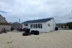 129 E Raritan Dr, Tuckerton, NJ 08087 - Photo 3