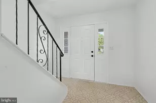 1075 Torremolinos Ct, Toms River, NJ 08753 - Photo 5