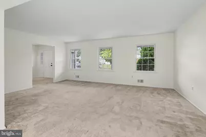 1075 Torremolinos Court, Toms River, NJ 08753 - Photo 7