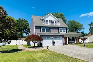 327 Barcelona Dr, Toms River, NJ 08753 - Photo 3