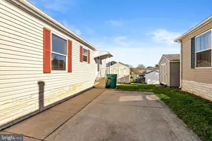405 Maplehurst Ct, Manchester Township, NJ 08759 - Photo 21