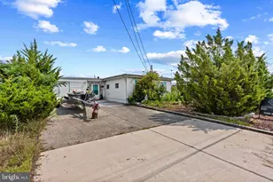 109 E Mohawk Dr, Tuckerton, NJ 08087 - Photo 1