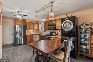 109 E Mohawk Dr, Tuckerton, NJ 08087 - Photo 9