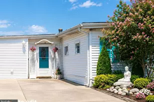 109 E Mohawk Dr, Tuckerton, NJ 08087 - Photo 1