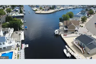 211 S William Cook Boulevard, Manahawkin, NJ 08050 - Photo 71