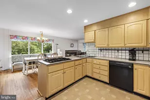 77 N Lakeshore Dr, Manahawkin, NJ 08050 - Photo 11