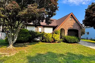 34 Sycamore Rd, Manahawkin, NJ 08050 - Photo 1