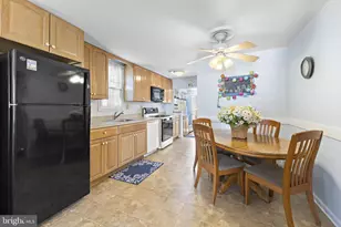 32 N 3rd St, Surf City, NJ 08008 - Photo 7