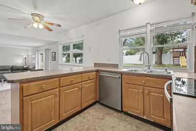 1005 Eastwind Avenue, Toms River, NJ 08753 - Photo 31