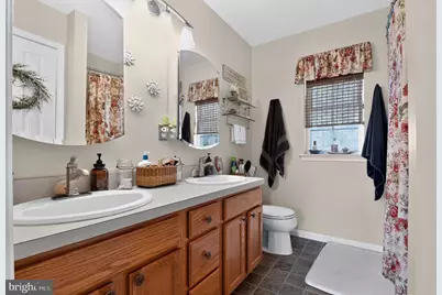 105 Hollow Oak Lane, Manahawkin, NJ 08050 - Photo 21