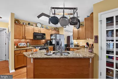 105 Hollow Oak Lane, Manahawkin, NJ 08050 - Photo 5